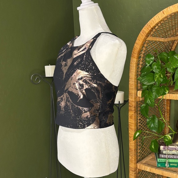 Old Navy Active Racerback Longline Sports Bra Top Black and Metallic Rose Gold - Picture 2 of 5